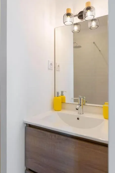 Vieux-Port - Le Thiars Apartment Marseille